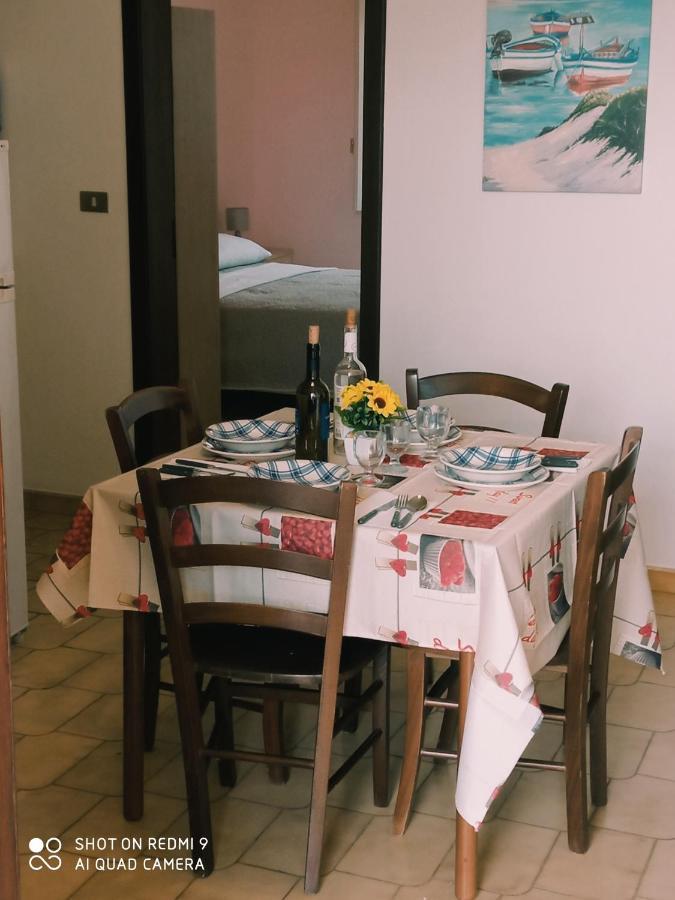 Residence Poseidon Lido Marini Eksteriør billede